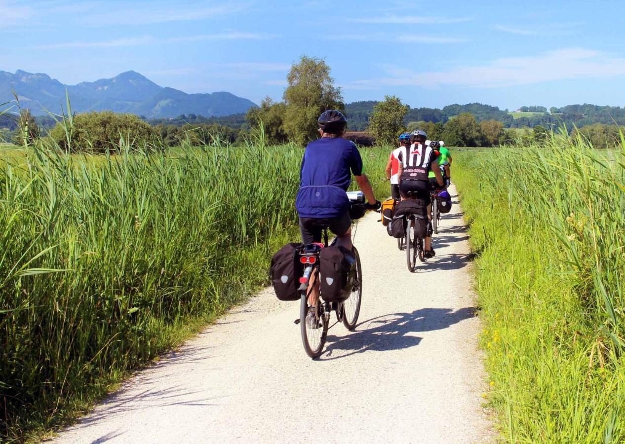 Lieblingseck Nachhaltige 5 Sterne Ferienwohnung Direkt Am Chiemsee Gstadt am Chiemsee Exterior foto